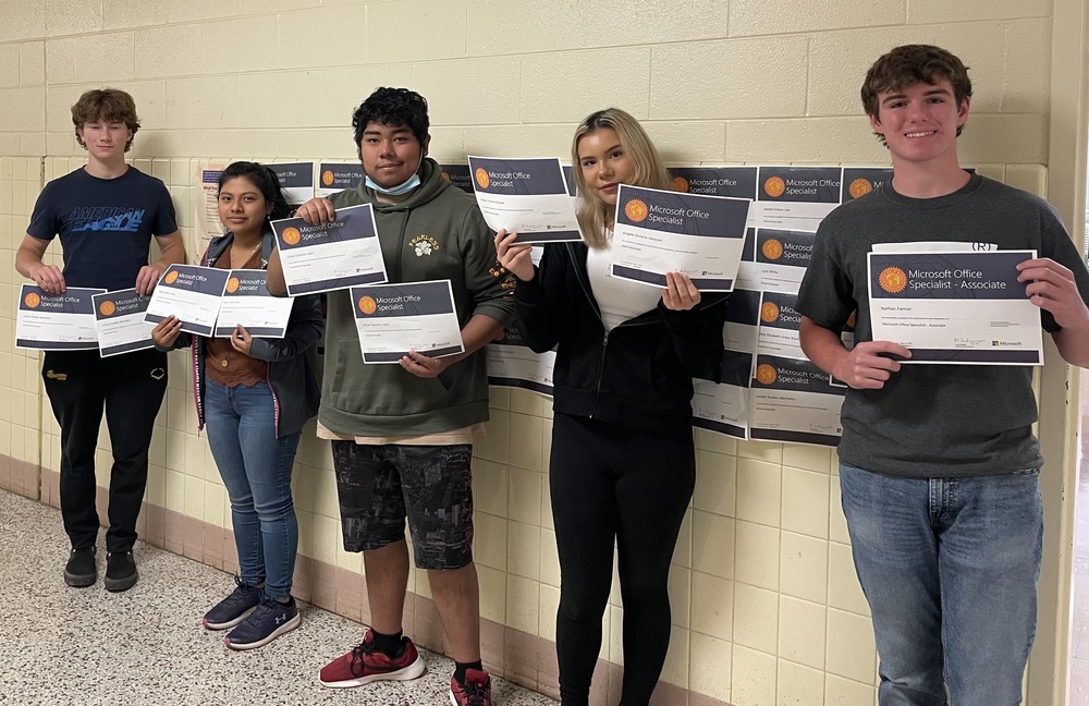 CHS Students Earn MOS 2019/365 Certifications