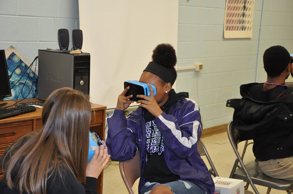 LCPS Students using Google Expeditions VR